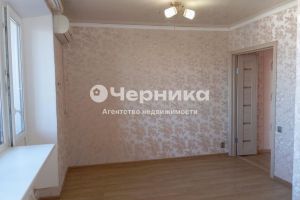 Продам квартиру 2-х комнатную с общей площадью 50.9м2, 4/4 эт., на улице Перспективная, г. Новошахтинск, Ростовская обл., Россия, агентство АН Черника