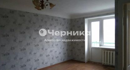 Продам квартиру 1 комнатную с общей площадью 31.6м2, 4/5 эт., на улице Космонавтов, г. Зверево, Ростовская обл., Россия, агентство АН Черника. Фотография №1