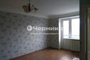 Продам квартиру 1 комнатную с общей площадью 31.6м2, 4/5 эт., на улице Космонавтов, г. Зверево, Ростовская обл., Россия, агентство АН Черника