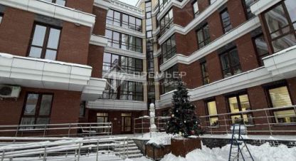 Продам квартиру 3-х комнатную с общей площадью 66.3м2, 3/5 эт., на улице Свободы, г. Киров, Кировская обл., Россия, агентство Премьер Недвижимость . Фотография №1