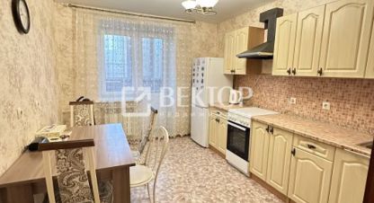 Продам квартиру 1 комнатную с общей площадью 38.9м2, 4/12 эт., на улице Радищева, Ленинский район, г. Ярославль, Ярославская обл., Россия, агентство Вектор. Фотография №1