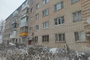 Сдам квартиру 1 комнатную с общей площадью 33м2, 4/5 эт., на улице Мкр черноречье, Центральный район, г. Кострома, Костромская обл., Россия, агентство Служба недвижимости СЛАВНА