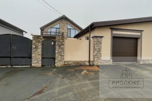 Продам дом 5-ти комнатный с общей площадью 117м2, на улице Мажита гафури, г. Красная башкирия, Башкортостан респ., Россия, агентство РиоЛюкс