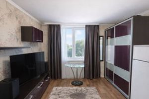 Сдам квартиру 1 комнатную с общей площадью 27.9м2, 1/9 эт., на улице О кошевого ул, Московский район, г. Калининград, Калининградская обл., Россия, агентство Интернет-партнер