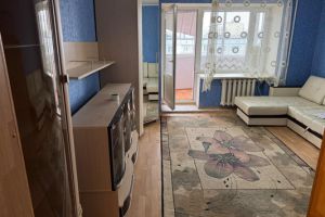 Продам квартиру 1 комнатную с общей площадью 43.8м2, 5/12 эт., на улице Староладожский канал ул, г. Шлиссельбург, Ленинградская обл., Россия, агентство Интернет-партнер