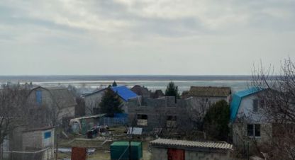 Продам коттедж/дачу 4-х комнатную с общей площадью 48м2, г. Волгоград, Волгоградская обл., Россия, агентство Живем Дома. Фотография №1