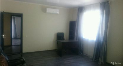 Снять дом 8-ти комнатную, 260 кв. м. Фотография №1 Сдам дом 8-ти комнатный с общей площадью 260м2, Октябрьский район, г. Ростов-на-Дону, Ростовская обл., Россия, агентство Донской Парус. Фотография №1