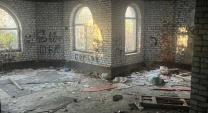 Купить торговое помещение, 390.5 кв. м. Фотография №1 Продам торговое помещение с общей площадью 390.5м2, на улице Миру, г. Чоп , Закарпатская обл., Украина, агентство Aspo.biz. Фотография №1