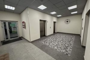 Сдам офисное помещение с общей площадью 23.8м2, на улице Строителей бульвар, г. Красногорск, Московская обл., Россия, агентство JCat