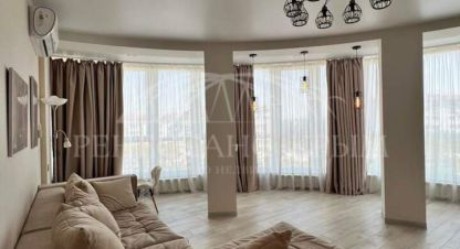 Снять квартиру 2-х комнатную, 75 кв. м. Фотография №1 Сдам квартиру 2-х комнатную с общей площадью 75м2, 5/11 эт., на улице Генерала Острякова, г. Севастополь, Крым авт. респ., Россия, агентство ООО Ренессанс Крым. Фотография №1