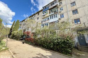 Продам квартиру 2-х комнатную с общей площадью 59м2, 1/5 эт., на улице Меньшикова, г. Севастополь, Крым авт. респ., Россия, агентство ООО Ренессанс Крым Продам квартиру 2-х комнатную с общей площадью 59м2, 1/5 эт., на улице Меньшикова, г. Севастополь, Крым авт. респ., Россия, агентство ООО Ренессанс Крым