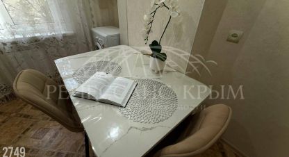 Продам квартиру 1 комнатную с общей площадью 46.6м2, 2/9 эт., на улице Октябрьской Революции, г. Севастополь, Крым авт. респ., Россия, агентство ООО Ренессанс Крым. Фотография №1