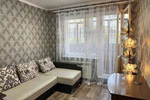 Продам квартиру 1 комнатную с общей площадью 28м2, 4/9 эт., на улице 39-й гвардейской ул, Краснооктябрьский район, г. Волгоград, Волгоградская обл., Россия, агентство Живем Дома