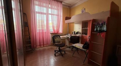 Продам квартиру 1 комнатную с общей площадью 39.7м2, 5/5 эт., на улице Им  кузнецова ул, Краснооктябрьский район, г. Волгоград, Волгоградская обл., Россия, агентство Агентство недвижимости Партнёр. Фотография №1