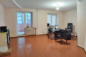 Сдам офисное помещение с общей площадью 136м2, на улице Имени академика с  навашина, Кировский район, г. Саратов, Саратовская обл., Россия, агентство АН Империя