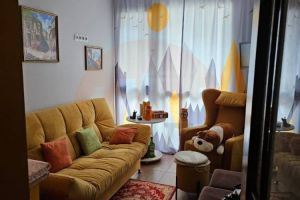 Продам квартиру 2-х комнатную с общей площадью 46.1м2, 5/5 эт., на улице Каламитская ул, г. Прибрежное , Крым авт. респ., Россия, агентство СитиДом