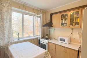 Продам квартиру 3-х комнатную с общей площадью 61.5м2, 2/10 эт., на улице Таганрогская ул, Октябрьский район, г. Ростов-на-Дону, Ростовская обл., Россия, агентство Интернет-партнер