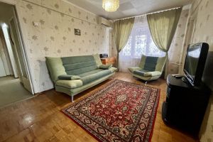 Продам квартиру 4-х комнатную с общей площадью 59.5м2, 5/5 эт., на улице Им  савкина ул, Дзержинский район, г. Волгоград, Волгоградская обл., Россия, агентство Агентство недвижимости "Партнёр"