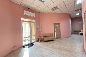 Сдам торговое помещение с общей площадью 153м2, на улице Срібнокільська вул, Дарницкий район, г. Киев, Киев, Украина, агентство Aspo.biz