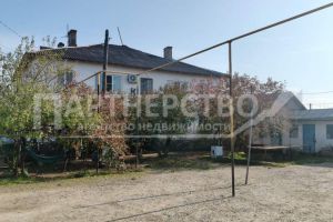 Продам квартиру 1 комнатную с общей площадью 32.2м2, 1/2 эт., на улице Длинная, г. Ильский, Краснодарский край, Россия, агентство АН "Партнерство"