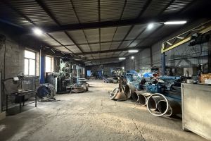 Сдам производственно-складское помещение с общей площадью 420м2, на улице Им  рутковского, Советский район, г. Волгоград, Волгоградская обл., Россия, агентство Живем Дома