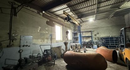 Снять производственно-складское помещение, 85 кв. м. Фотография №1 Сдам производственно-складское помещение с общей площадью 85м2, на улице Им рутковского, Советский район, г. Волгоград, Волгоградская обл., Россия, агентство Живем Дома. Фотография №1