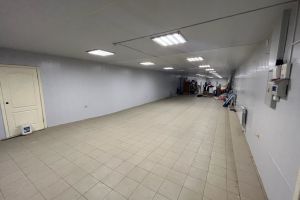 Сдам торговое помещение с общей площадью 300м2, на улице Им  карла либкнехта, Дзержинский район, г. Волгоград, Волгоградская обл., Россия, агентство Живем Дома