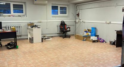 Сдам офисное помещение с общей площадью 301м2, Ворошиловский район, г. Волгоград, Волгоградская обл., Россия, агентство Живем Дома. Фотография №1