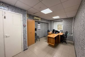 Сдам офисное помещение с общей площадью 257.2м2, на улице Им  маршала советского союза к  жукова пр-кт, Дзержинский район, г. Волгоград, Волгоградская обл., Россия, агентство Живем Дома