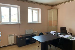 Сдам офисное помещение с общей площадью 74.8м2, на улице Краснополянская, Дзержинский район, г. Волгоград, Волгоградская обл., Россия, агентство Живем Дома