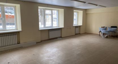 Сдам офисное помещение с общей площадью 120м2, на улице Им  маршала советского союза к  жукова пр-кт, Дзержинский район, г. Волгоград, Волгоградская обл., Россия, агентство Живем Дома. Фотография №1