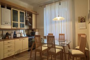 Продам квартиру 3-х комнатную с общей площадью 85.4м2, 3/3 эт., на улице Балаклавская, г. Севастополь, Крым авт. респ., Россия, агентство Центр продаж НОВОСТРОЙКИ