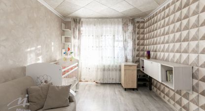 Купить квартиру 2-х комнатную, 46 кв. м. Фотография №1 Продам квартиру 2-х комнатную с общей площадью 46м2, 5/5 эт., на улице Георгия исакова ул, Железнодорожный район, г. Барнаул, Алтайский край, Россия, агентство Миэль офис в Барануле. Фотография №1