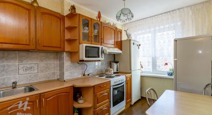 Купить квартиру 2-х комнатную, 44 кв. м. Фотография №1 Продам квартиру 2-х комнатную с общей площадью 44м2, 4/9 эт., на улице Шукшина ул, Ленинский район, г. Барнаул, Алтайский край, Россия, агентство Миэль офис в Барануле. Фотография №1