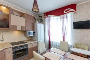Продам квартиру 3-х комнатную с общей площадью 70м2, 10/10 эт., на улице Малахова ул, Индустриальный район, г. Барнаул, Алтайский край, Россия, агентство Миэль офис в Барануле
