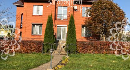 Продам дом 3-х комнатный с общей площадью 351м2, на улице Московская, г. Андреевка пгт, Московская обл., Россия, агентство АН Загородный Мир . Фотография №1