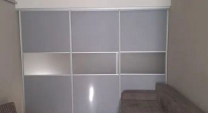 Купить квартиру 2-х комнатную, 45 кв. м. Фотография №1 Продам квартиру 2-х комнатную с общей площадью 45м2, 5/5 эт., на улице Инглези (25 ой чапаевской дивизии), Хаджибейский (малиновский) район, г. Одесса , Одесская обл., Украина, агентство БЕСТТ НЕДВИЖИМОСТЬ. Фотография №1