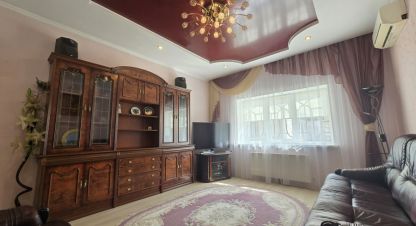Купить квартиру 4-х комнатную, 83.3 кв. м. Фотография №1 Продам квартиру 4-х комнатную с общей площадью 83.3м2, 1/2 эт., Приморский район, г. Одесса , Одесская обл., Украина, агентство БЕСТТ НЕДВИЖИМОСТЬ. Фотография №1