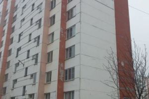 Продам квартиру 2-х комнатную с общей площадью 56.5м2, 7/9 эт., на улице Молодежная ул, г. Сосновый Бор, Ленинградская обл., Россия, агентство Адмирал