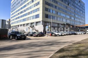 Сдам производственно-складское помещение с общей площадью 1022м2, на улице Ильинское шоссе, г. Красногорск, Московская обл., Россия, агентство ГорОбмен
