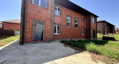 Купить дом 5-ти комнатную, 115.4 кв. м. Фотография №1 Продам дом 5-ти комнатный с общей площадью 115.4м2, на улице Западная дамба ул, г. Новая адыгея аул, Адыгея респ., Россия, агентство Мореон Инвест. Фотография №1