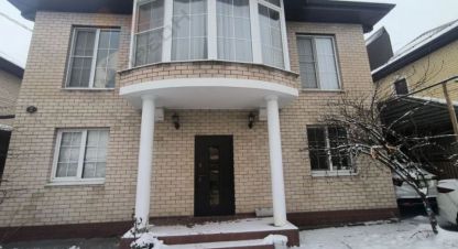 Купить дом 5-ти комнатную, 157.4 кв. м. Фотография №1 Продам дом 5-ти комнатный с общей площадью 157.4м2, на улице Кубанская набережная ул, г. Яблоновский, Адыгея респ., Россия, агентство Мореон Инвест. Фотография №1