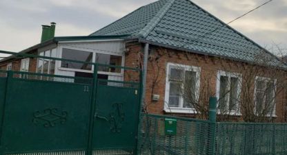 Купить дом 4-х комнатную, 72.4 кв. м. Фотография №1 Продам дом 4-х комнатный с общей площадью 72.4м2, на улице Андрухаева пер, г. Яблоновский, Адыгея респ., Россия, агентство Мореон Инвест. Фотография №1