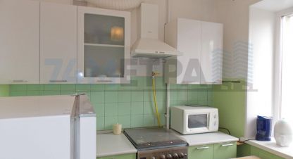 Сдам квартиру 1 комнатную с общей площадью 29м2, 7/10 эт., на улице Свободы, Центральный район район, г. Челябинск, Челябинская обл., Россия, агентство 74 метра. Фотография №1