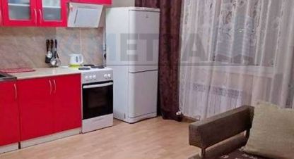Сдам квартиру 1 комнатную с общей площадью 28м2, 4/10 эт., на улице Петра сумина ул, Центральный район район, г. Челябинск, Челябинская обл., Россия, агентство 74 метра. Фотография №1