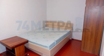 Сдам квартиру 1 комнатную с общей площадью 30м2, 2/5 эт., на улице Курчатова ул, Советский район район, г. Челябинск, Челябинская обл., Россия, агентство 74 метра. Фотография №1