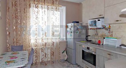 Сдам квартиру 2-х комнатную с общей площадью 56м2, 9/16 эт., на улице Комсомольский пр-кт, Курчатовский район район, г. Челябинск, Челябинская обл., Россия, агентство 74 метра. Фотография №1