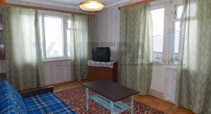 Снять квартиру 1 комнатную, 31 кв. м. Фотография №1 Сдам квартиру 1 комнатную с общей площадью 31м2, 3/9 эт., на улице Мамина переулок, Тракторозаводский район район, г. Челябинск, Челябинская обл., Россия, агентство 74 метра. Фотография №1