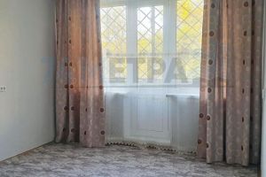 Сдам квартиру 1 комнатную с общей площадью 34м2, 1/9 эт., на улице Комарова, Тракторозаводский район район, г. Челябинск, Челябинская обл., Россия, агентство 74 метра