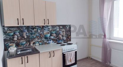 Сдам квартиру 1 комнатную с общей площадью 40м2, 8/18 эт., на улице Телевизионная ул, Центральный район район, г. Челябинск, Челябинская обл., Россия, агентство 74 метра. Фотография №1